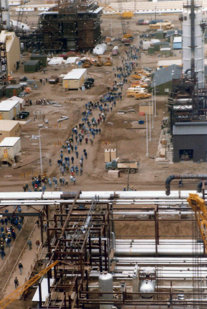 Syncrude-10004-Oct-77